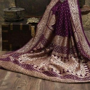 3320 Jacquard Silk Saree