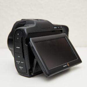 black magic design pocket 6k pro extra lens camera