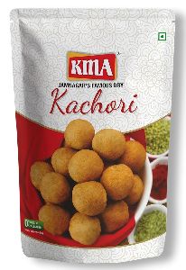 Jamnagar's Famous KMA Dry Kachori