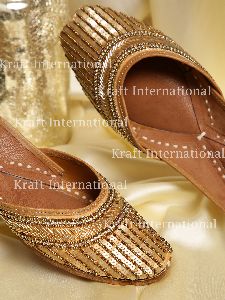 gold embroidered leather jutti