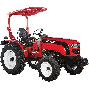 NorTrac 25XT 2WD/4WD Tractors with ROPS, 25 HP