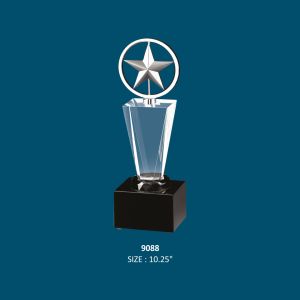 CRYSTAL TROPHY WITH STAR