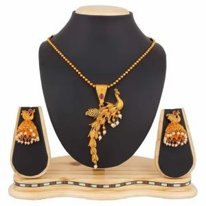Golden Peacock Design Necklace Set