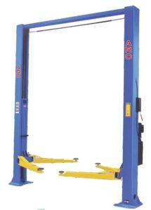 Two Post Clear Floor Hydraulic Lift