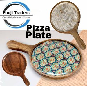 Wooden pizza platter
