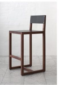 SQUARE GUEST STOOL