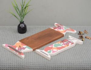 wooden chopping board