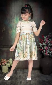 Girls Puff Sleeves Frock