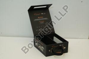 black tiles sample kit packaging box