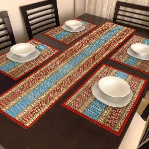 natural river grass 4 seater dining table place mats