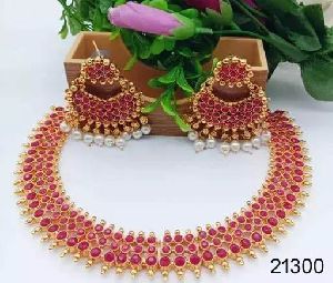 Gold plated kemp red stone neck set