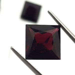 Red Garnet Gemstone