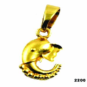 Brass micro gold plated elephant pendant