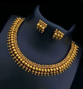 Gold plated traditional neck set