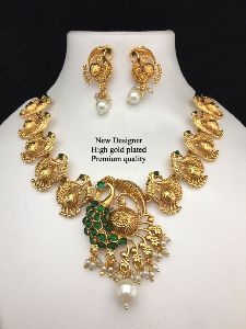 High gold plated premium green peacock neck set
