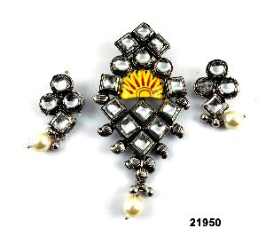 Premium oxidised  yellow kundan pendant set