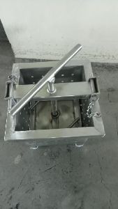Manual Paneer Press Machine, Capacity: 5 Kg per Batch