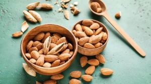 Almond Nuts