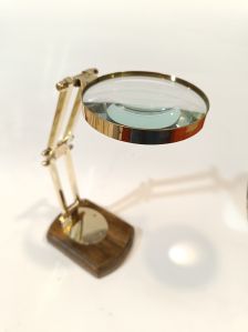 Wooden Base Brass Adjustable Magnifying Glass