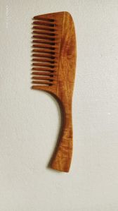 Fish wooden comb