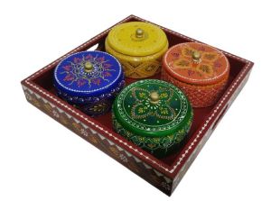 fine embossed painting mdf dry fruit tray set