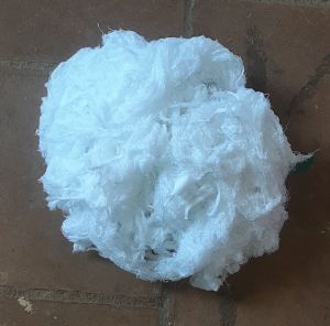 banian yarn waste white