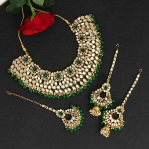 Green Kundan Mirror Necklaces Set