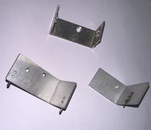 Aluminium sheet heatsink with mounting pins