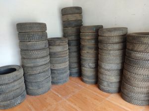 Second Hand car Tyre