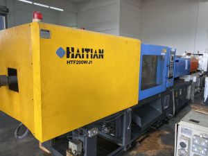 HAITIAN 260TONS used plastic injection moulding machine