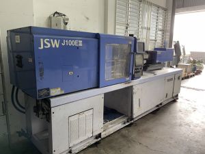 JSW 100 TONS used plastic injection moulding machine