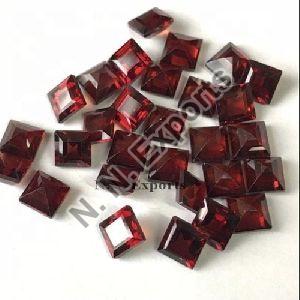 Natural Mozambique Red Garnet Faceted Square Loose Gemstones