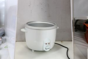 700 Watt Electric Rice Cooker