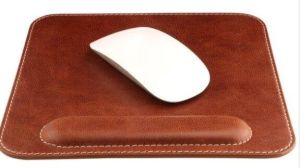Leather Mousepad with Wrist Rest (Brown)..