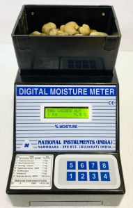 digital moisture meter