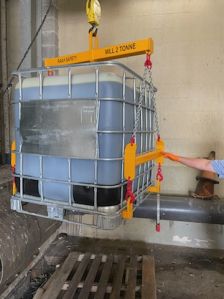 Intermediate Bulk Container lifter