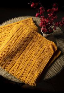Woolen Woven Crochet Ladies Shawl, Knitting Type : Hand Made