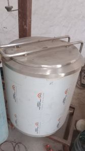 250 Litre Bulk Milk Cooler