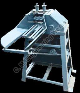 Semi Automatic Metal Chaff Cutter Machine, Power Source : Tractor Operated