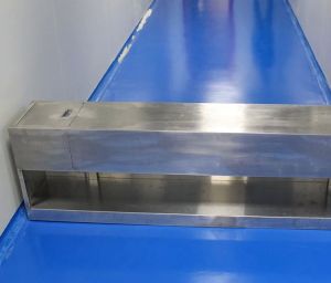 Stainless Steel Cross Over Bench For Industrial Use, Laboratory