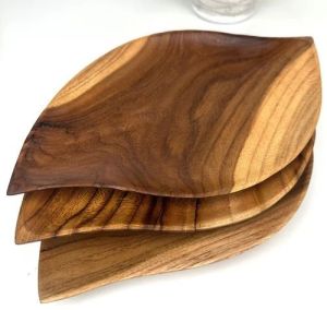 Plain Polished Leaf Shape Wooden Plate, Color : Brown