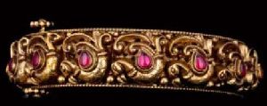 Antique Bangles, Packaging Type : Velvet Box