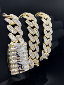 Buagette And Round Diamond Hip Hop Cuban Chain