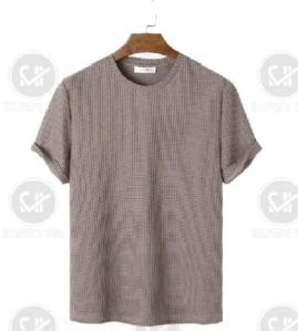 Men Half Sleeves Plain Pattern T Shirt