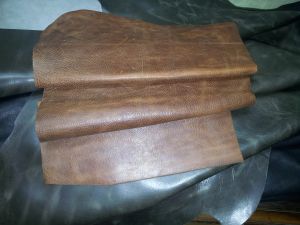 Plain Buffalo Waxy Leather, Color : Brown For Belt, Gloves, Making Chairs, Shoes