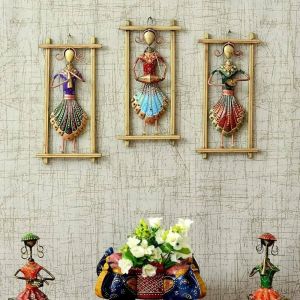 Printed Matt Finish Wooden Handmade Wall Hanging for Decoration