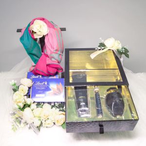 Women’s Cosmetic Gift Hamper