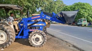 Tractor Front End Loader, Color : Black, Blue, Green, Orange, White, Yellow