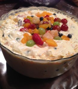 Creamy Fruit Salad, Taste : Sweet, Packaging Type : Plastic Container