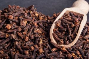 clove seeds